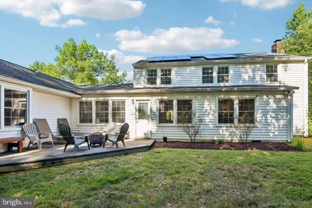 Photo of 8715 CRESTMONT LANE