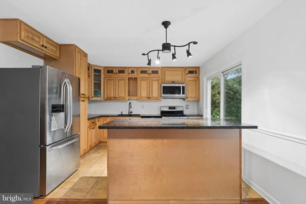 Photo of 404 CROSBY