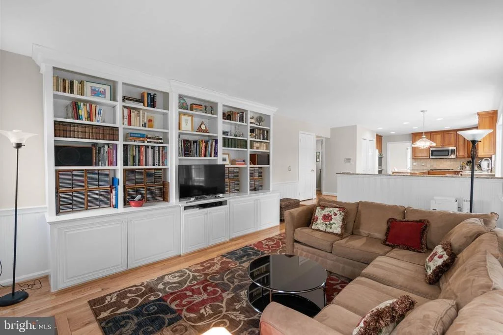 Photo of 4229 THORNCROFT TERRACE