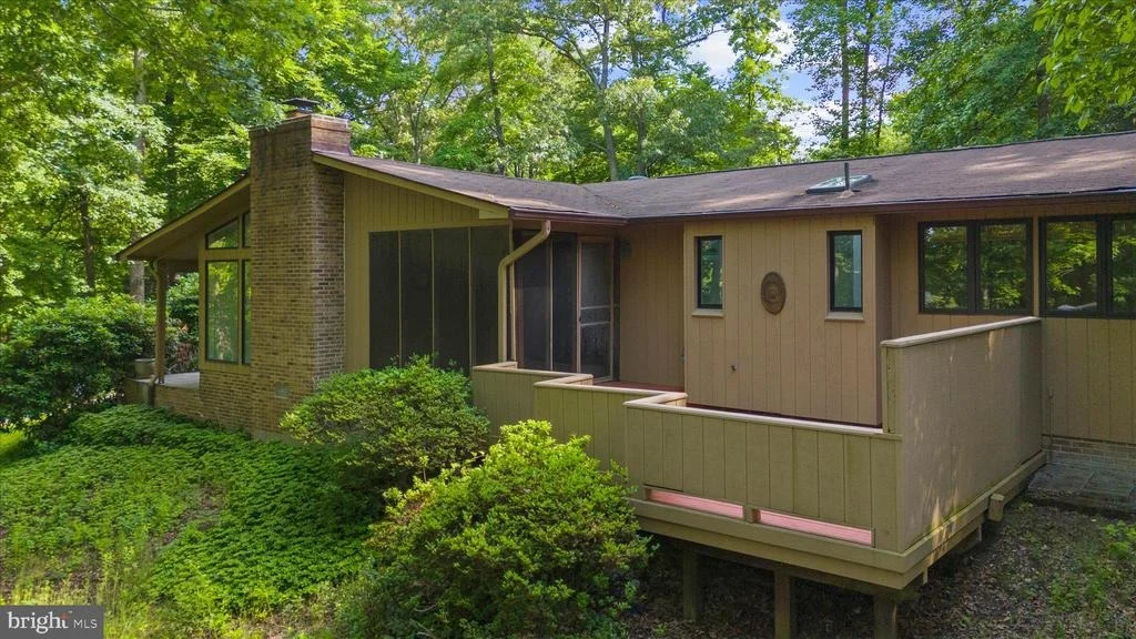 Photo of 698 DISCOVERY ROAD