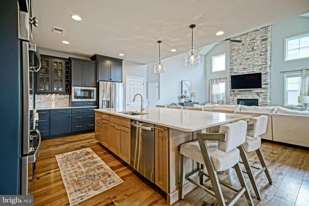 Photo of 33285 MAGGIE LANE