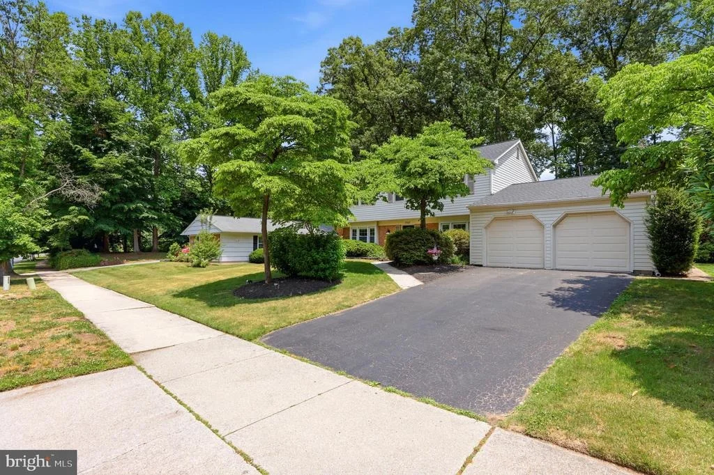 Photo of 1703 CROFTON PARKWAY
