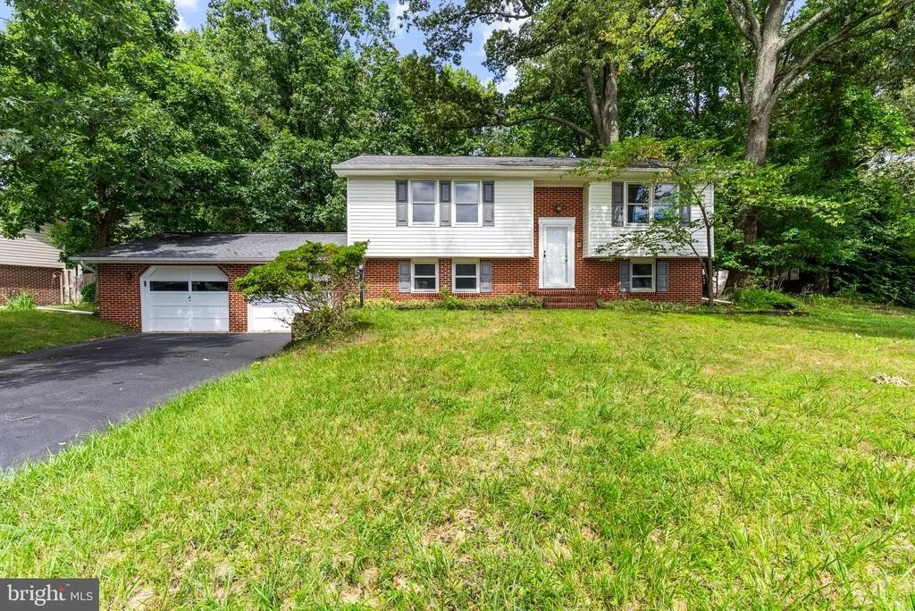 Photo of 130 CIRCLE ROAD