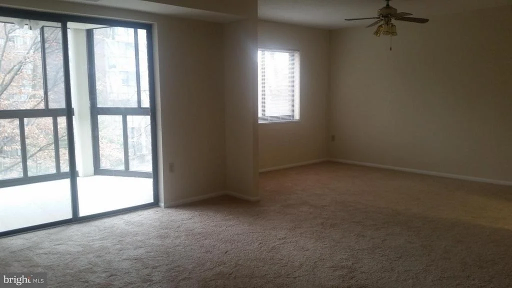 Photo of Unit 4416 at 15100 INTERLACHEN DRIVE