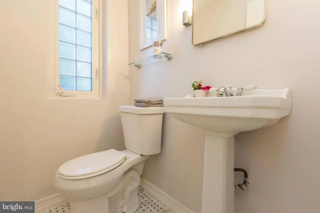 Photo of 1736 OVERLOOK DRIVE