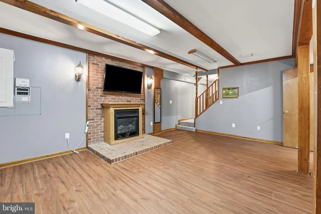 Photo of 2747 TWYMANS MILL