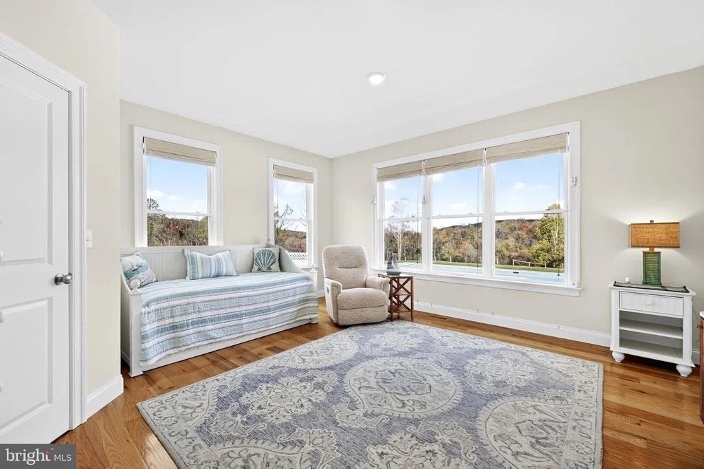 Photo of 4050 CARRINGTON