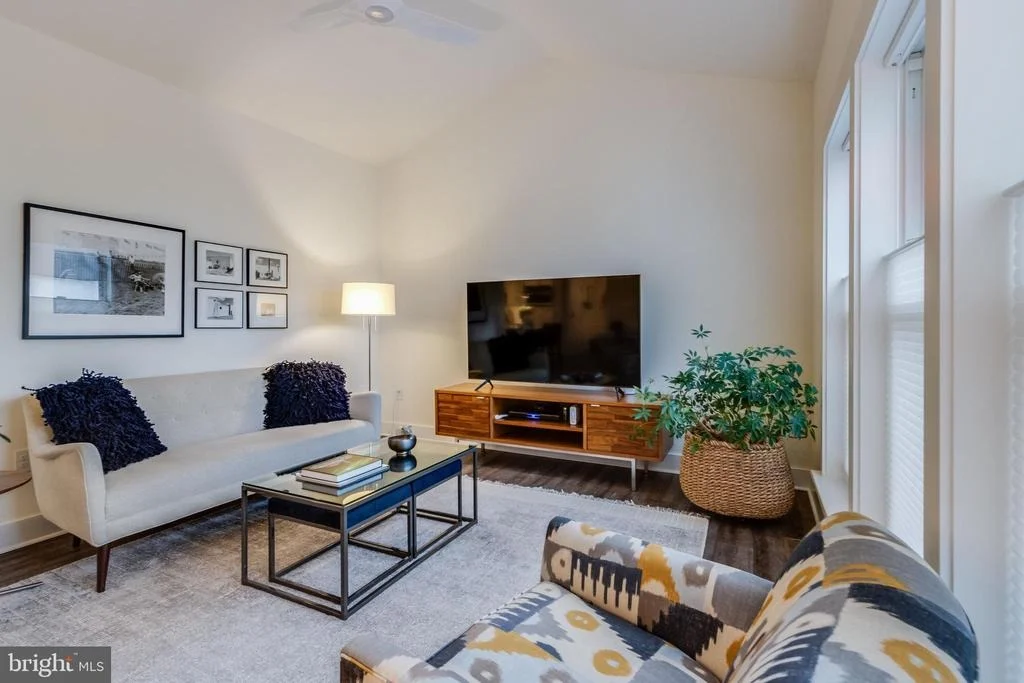 Photo of 16471 FOUR LEAF DRIVE