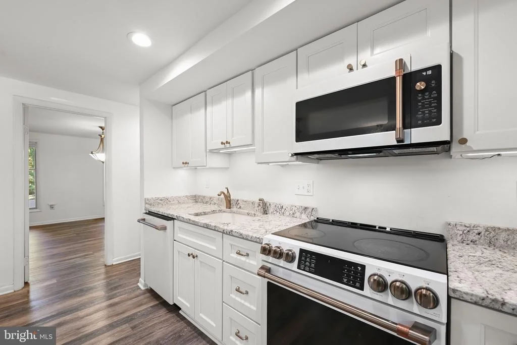Photo of 5428 HIGH TOR HILL