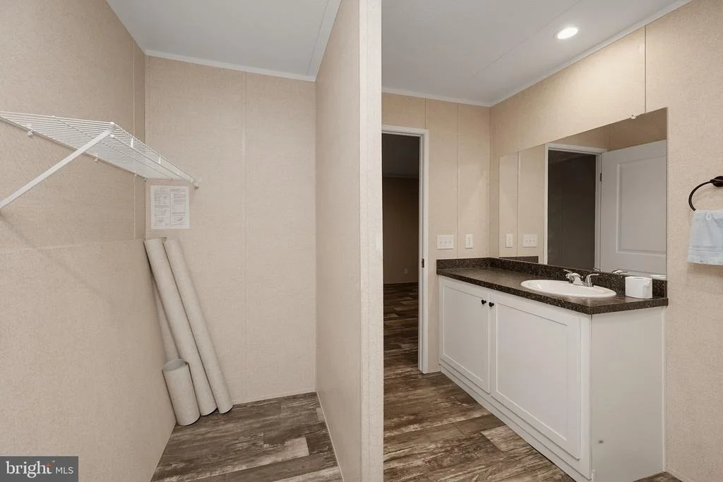 Photo of 635 DENNETT ROAD