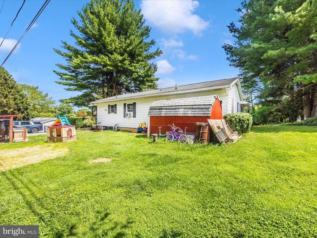 Photo of 7612 MCCLELLAN AVENUE
