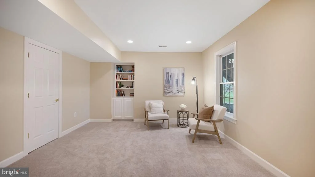 Photo of 18301 MCKERNON WAY