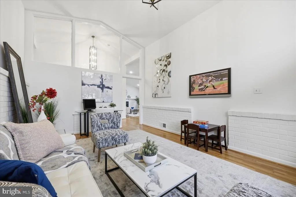 Photo of 1105 LAMBERTON DRIVE