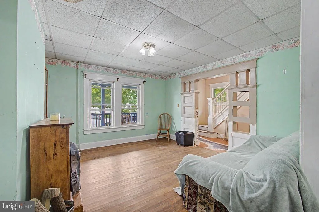 Photo of 93 LOCUST AVENUE