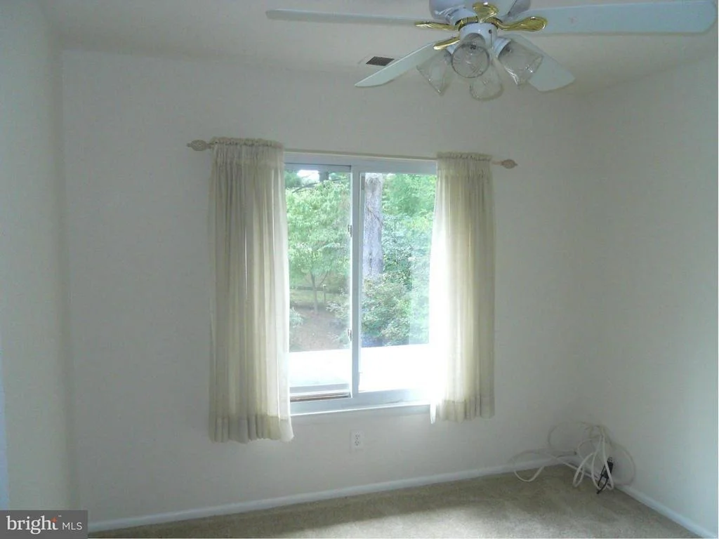 Photo of 18924 LINDENHOUSE ROAD