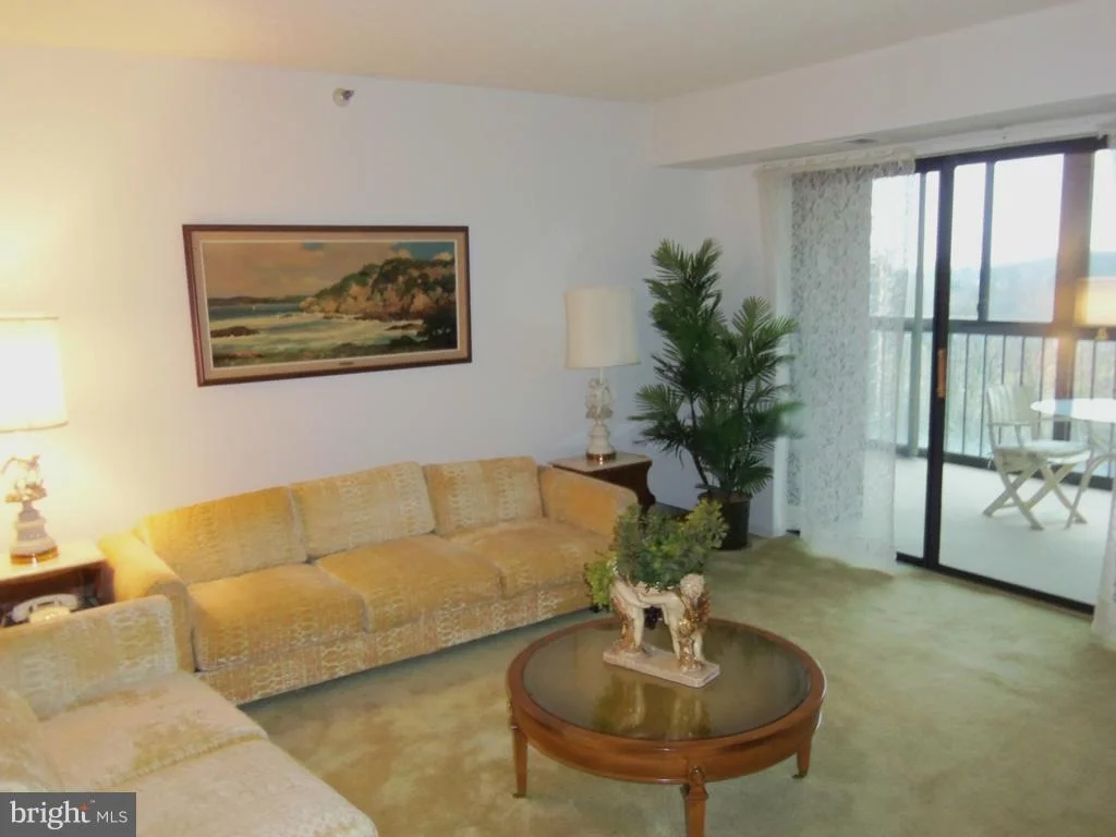 Photo of Unit 2903 at 15107 INTERLACHEN DRIVE