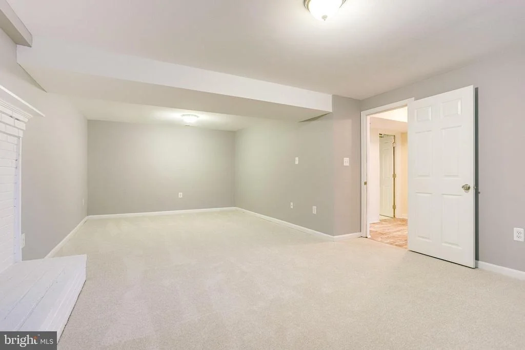 Photo of 1308 DULLES PLACE