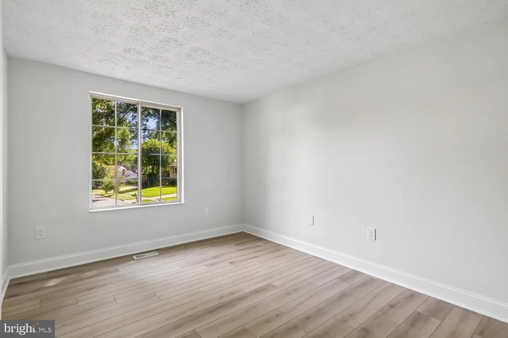 Photo of 6612 SEWARD ROAD