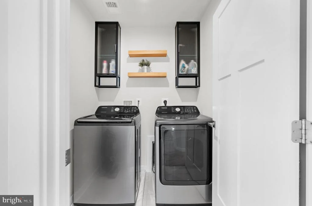 Photo of 8308 LEGACY CIRCLE