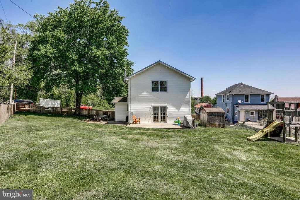 Photo of 2 HOLMES AVENUE