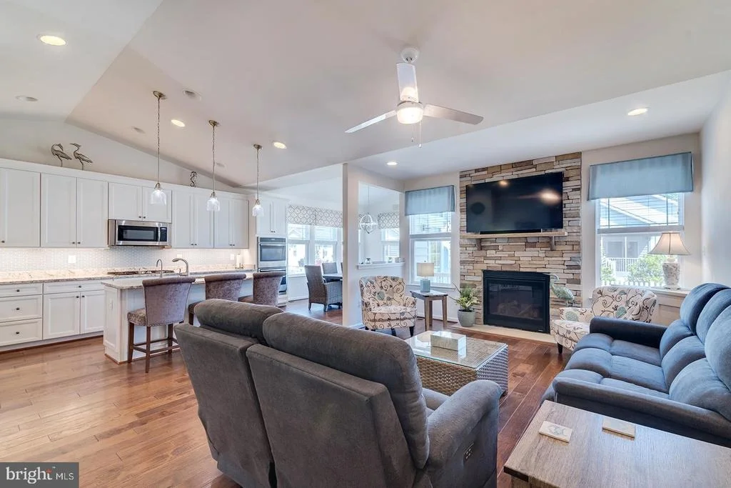Photo of 34438 SPRING BROOK AVENUE