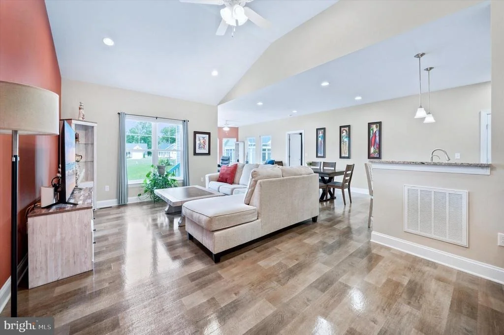 Photo of 18787 MELVILLE WAY