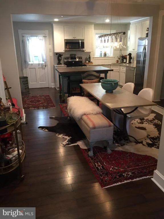 Photo of 218 E 6TH STREET E