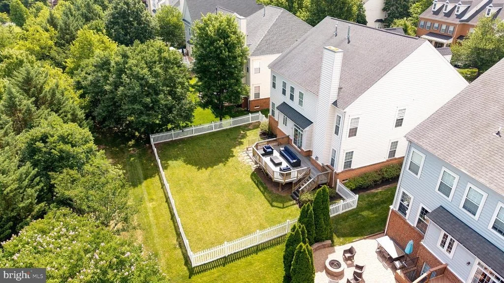 Photo of 42654 FRONTIER DRIVE
