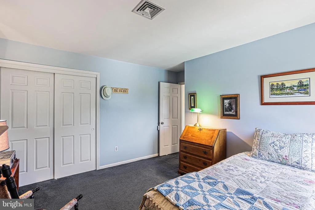Photo of 8668 FELSVIEW DRIVE