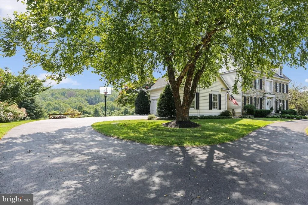 Photo of 2113 LINK ROAD