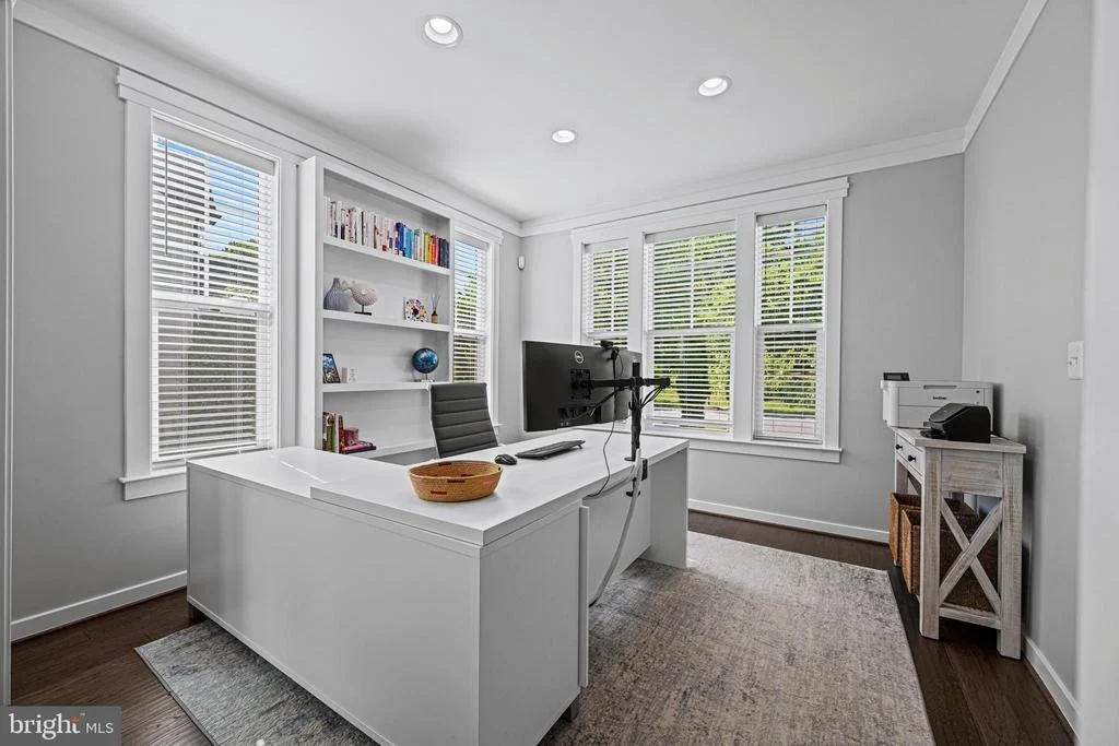 Photo of 2419 MACALLISTER LANE