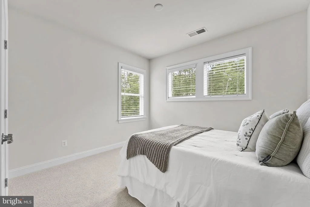 Photo of 23754 KILKERRAN DRIVE
