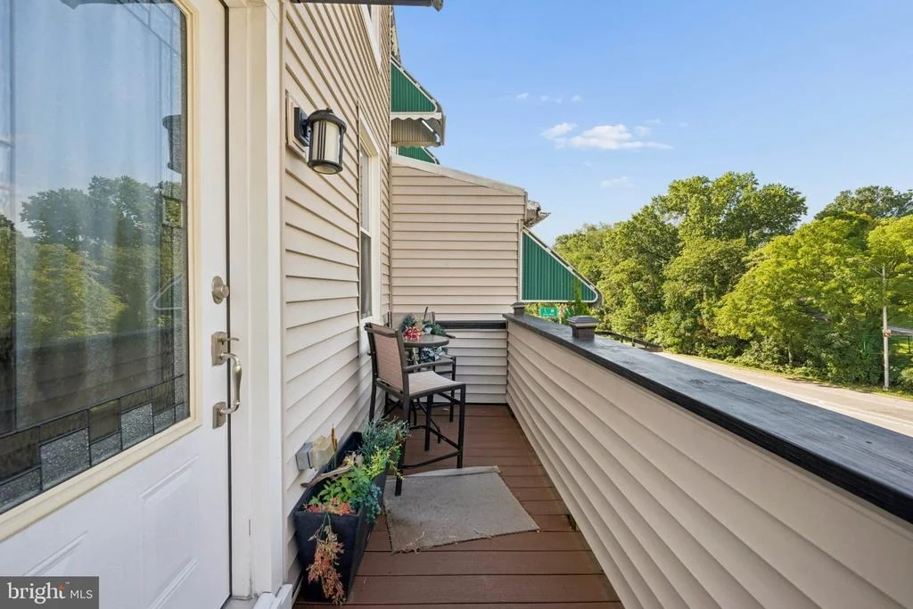Photo of 3355 FALLS ROAD
