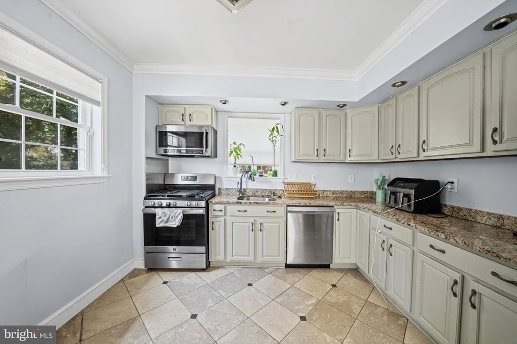 Photo of 5304 CATALPHA ROAD