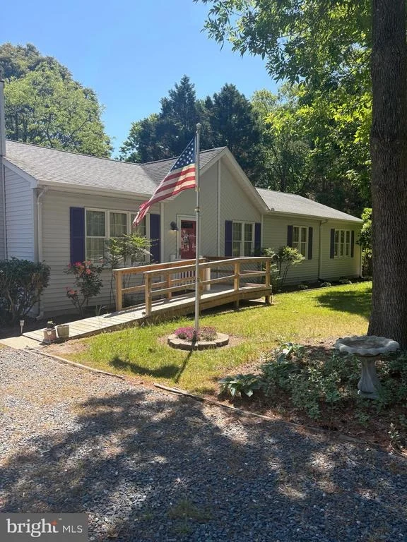 Photo of 207 THRASHER WAY