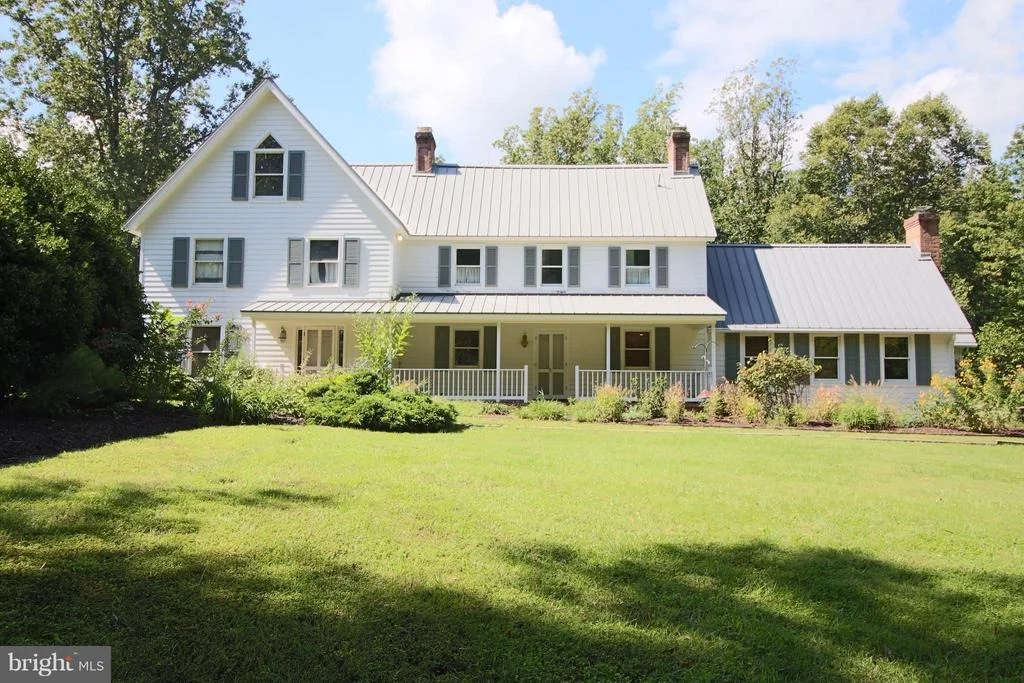 Photo of 220 LEITCH ROAD
