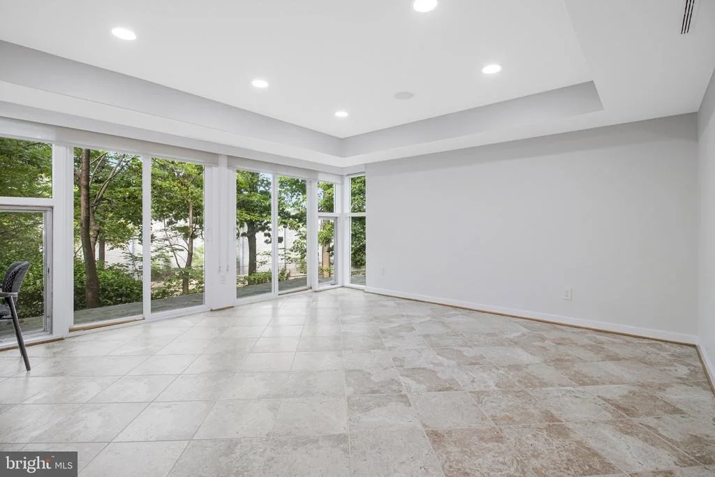 Photo of 1753 ARMY NAVY DRIVE