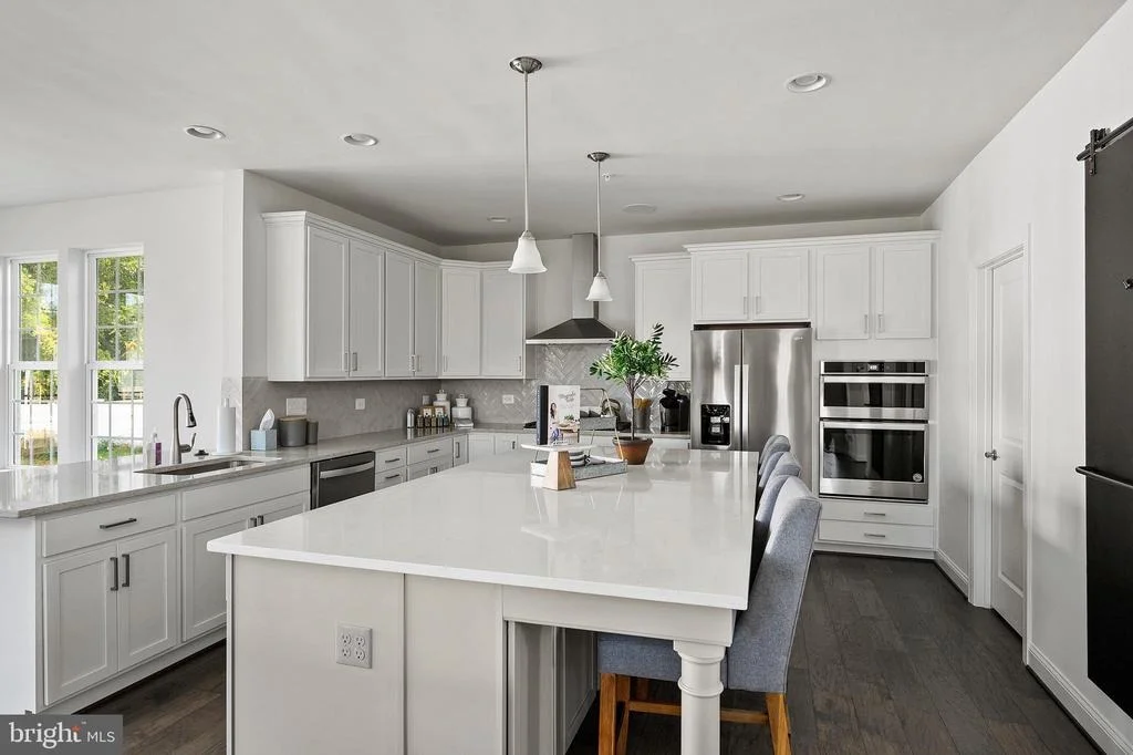 Photo of 10417 LESLIE DRIVE