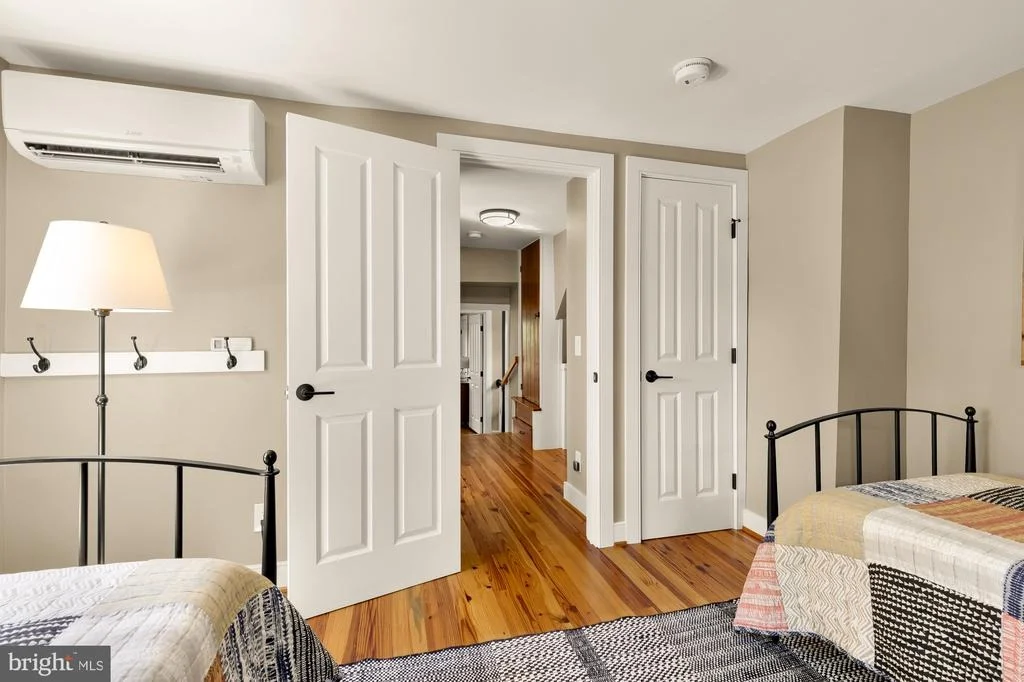 Photo of 1102 DULANEY GATE CIRCLE