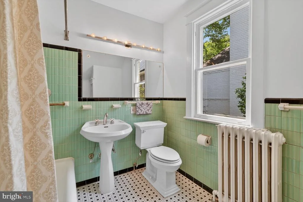 Photo of 4425 P STREET NW