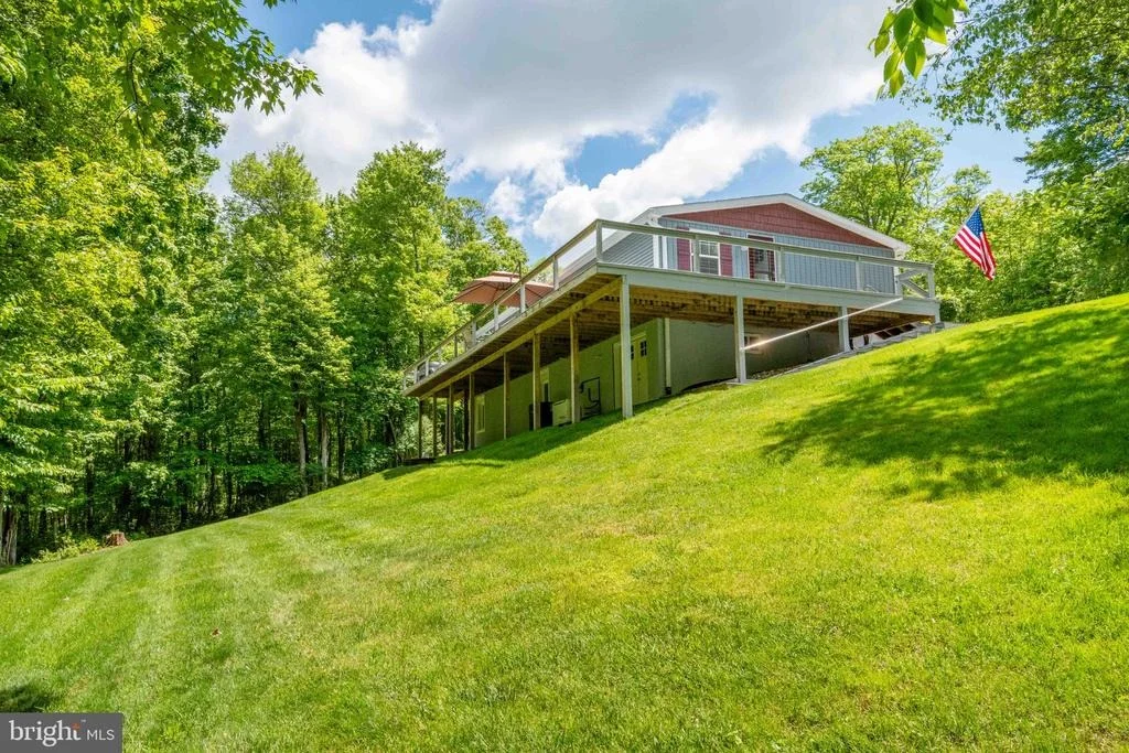 Photo of 511 HILLTOP ROAD