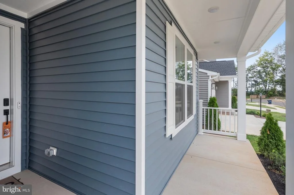 Photo of 624 CLOVER LANE