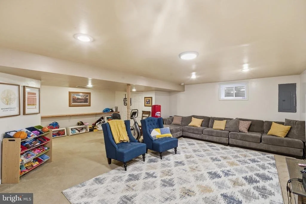 Photo of 15108 CENTERGATE DRIVE