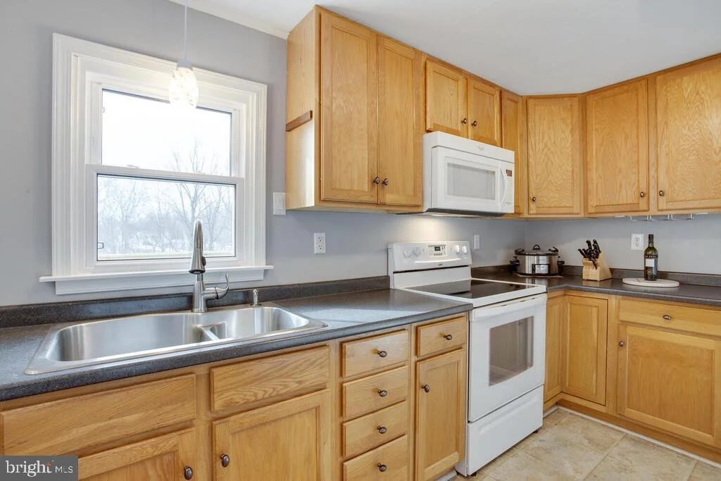 Photo of 6740 BRISCOE TURN ROAD