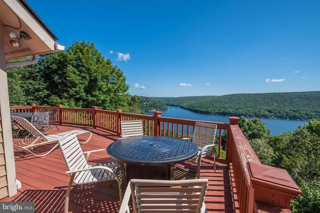 Photo of 164 GRANDVIEW DRIVE