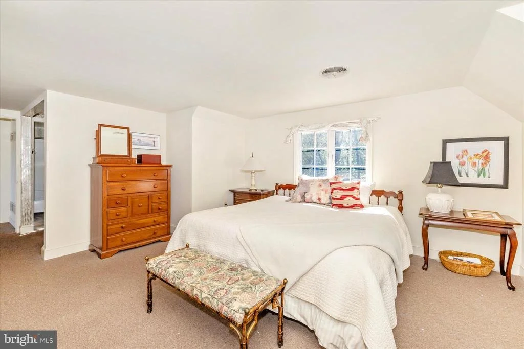 Photo of 5433 SHOOKSTOWN ROAD