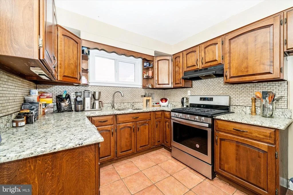 Photo of 5521 WATERLOO ROAD