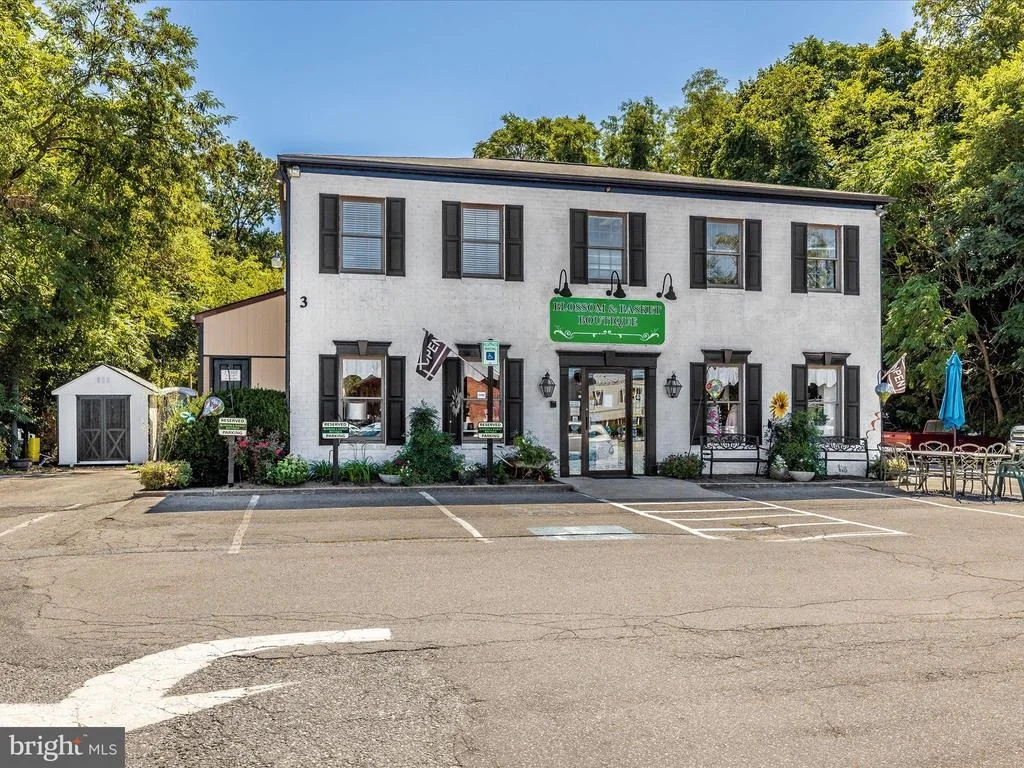 Photo of 405 CARROLL AVENUE
