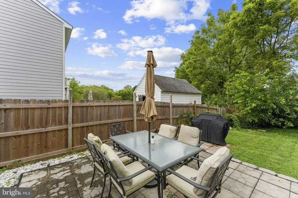Photo of 1421 N THOMAS WAY