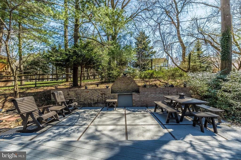 Photo of 8623 PINECLIFF DRIVE